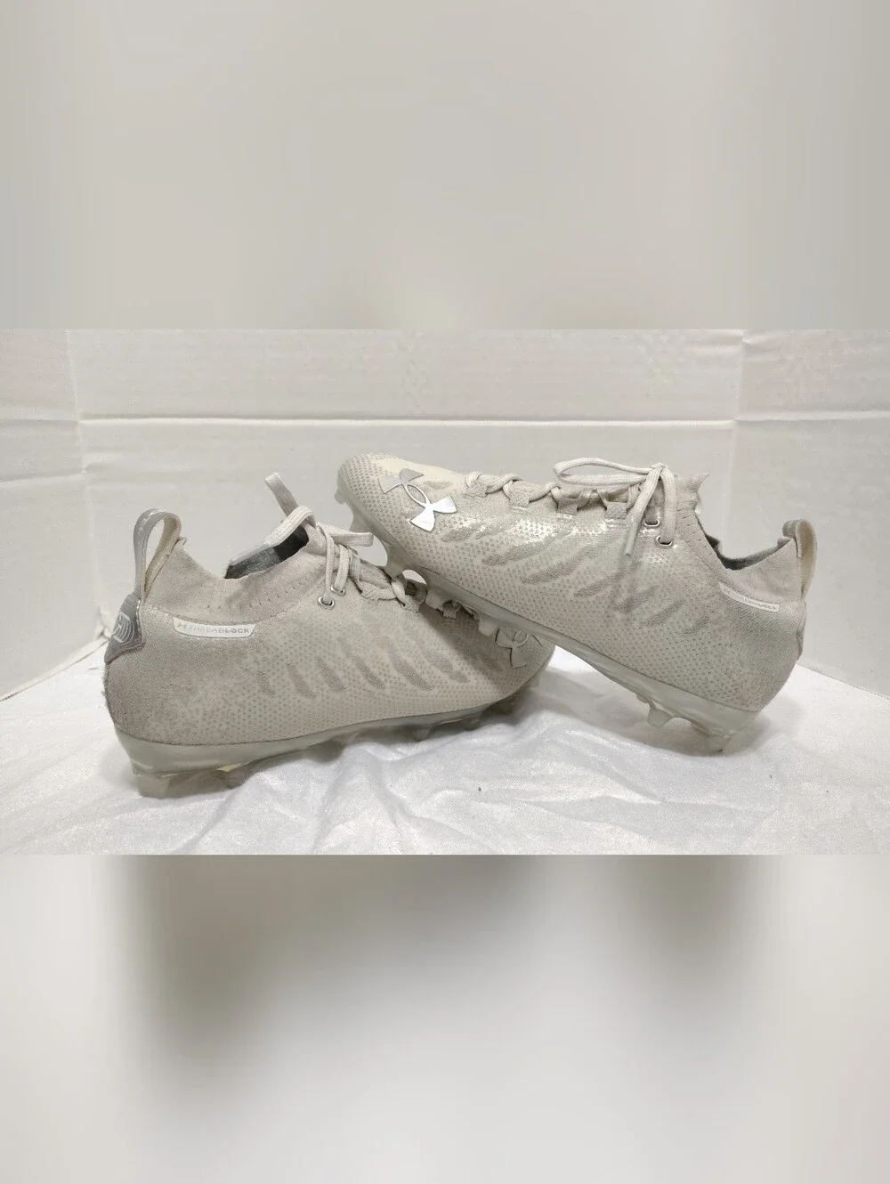 Under Armour Spotlight Lux MC, Men # 9.5 Football Cleats Excellent Condition